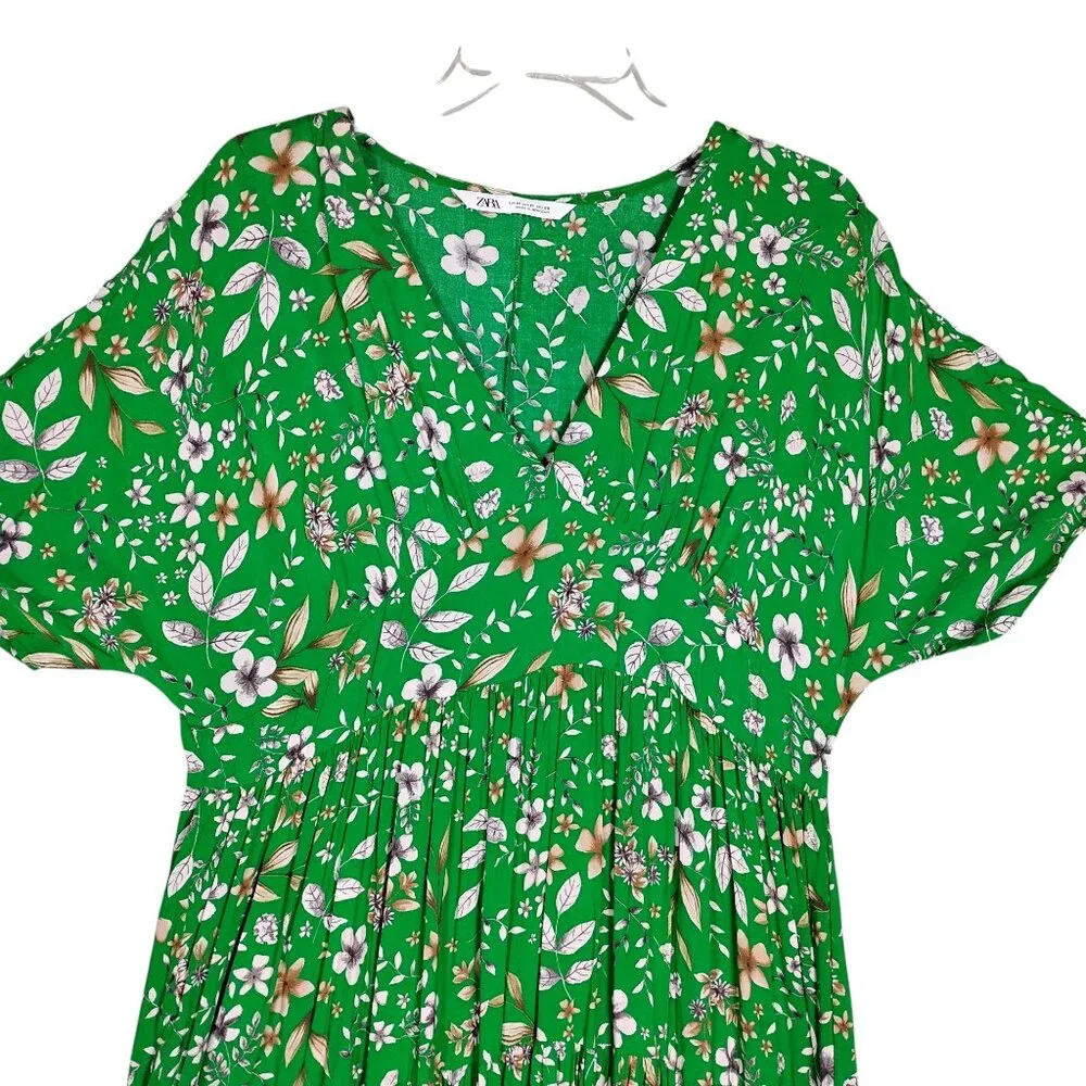 Zara Tiered Floral Green Dress Size Medium V Neck Short Sleeve Pullover - Picture 8 of 11